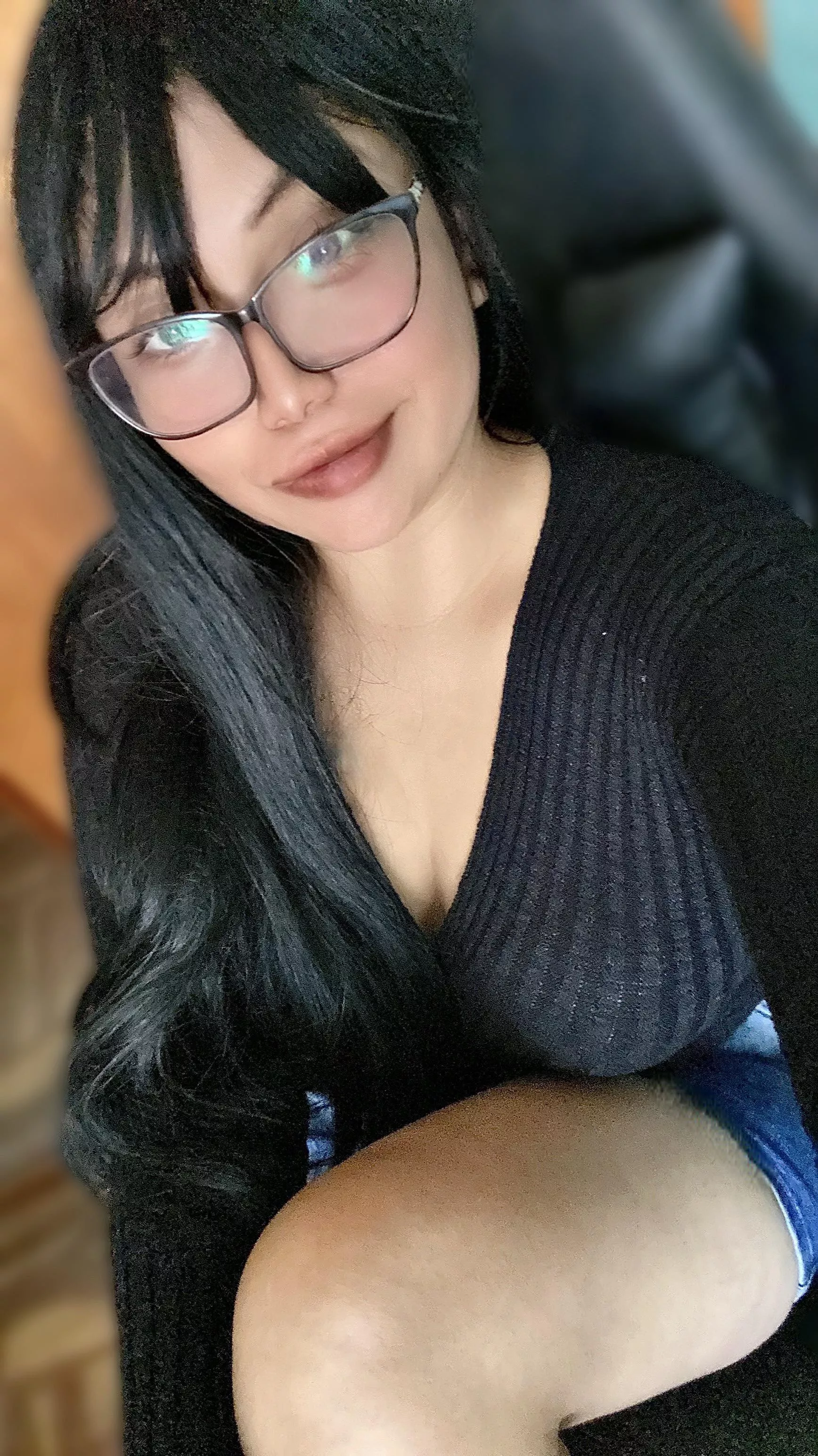 It’s hot, so i am going braless to class 