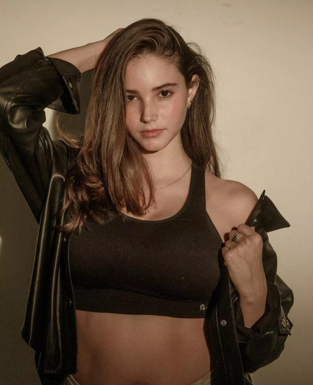 Laura Taylor (@laurataylorv)