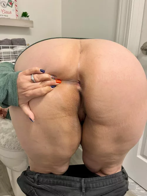 My asshole is used daily..Still so tight!