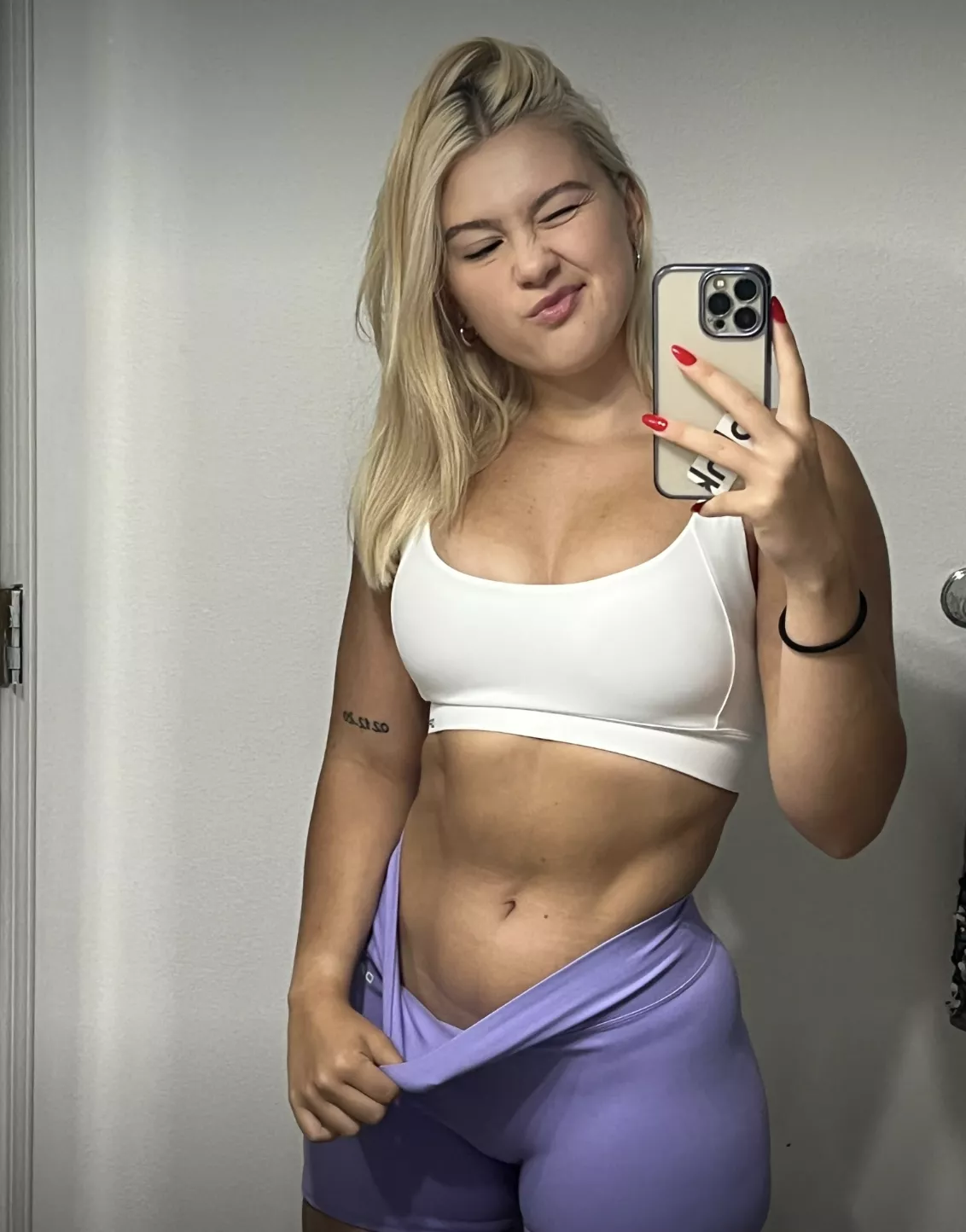 Sneaking away from my workout to take naughty snaps for you