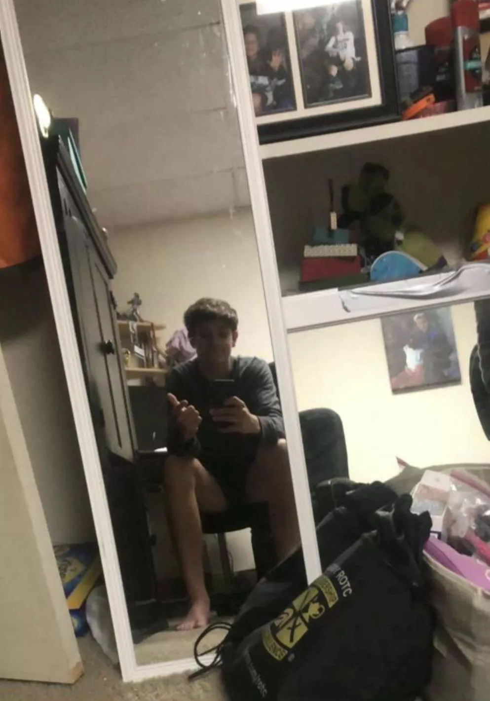 straight, tryna compare cocks tho (21)