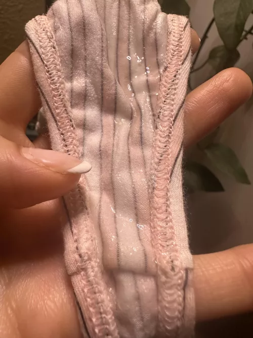 Such a juicy little pussy 