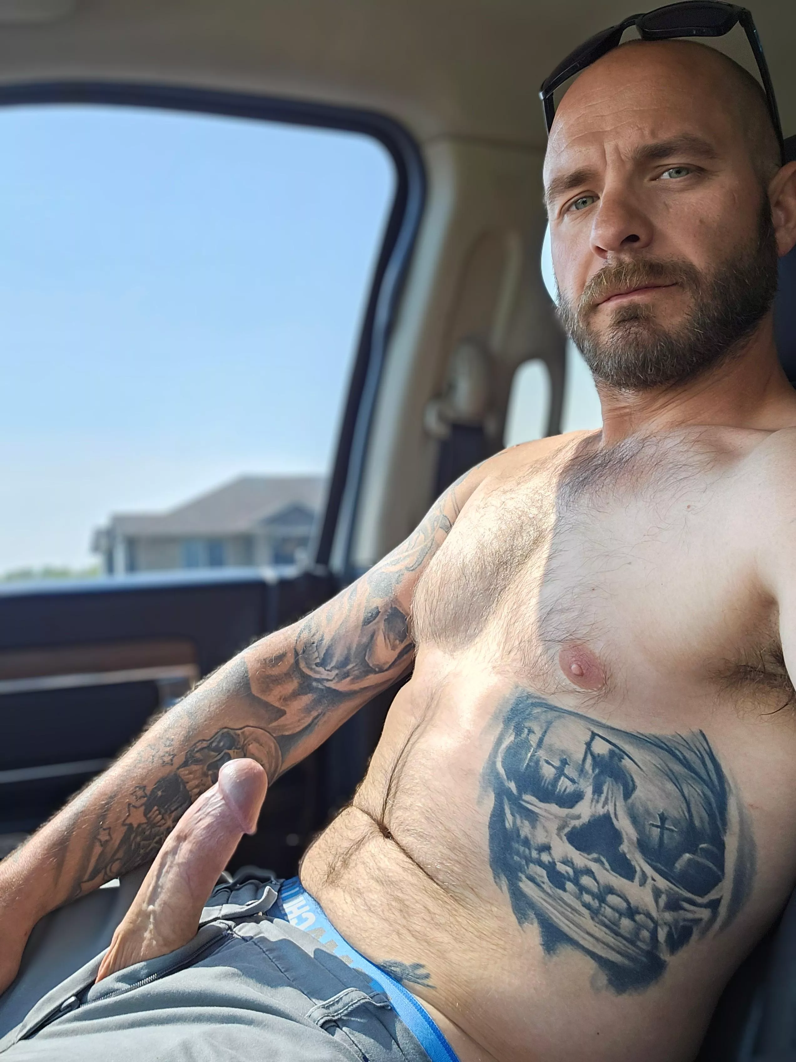 Sun's out, let's go to the lake! 