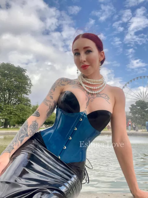 The best way to wear latex is in public 