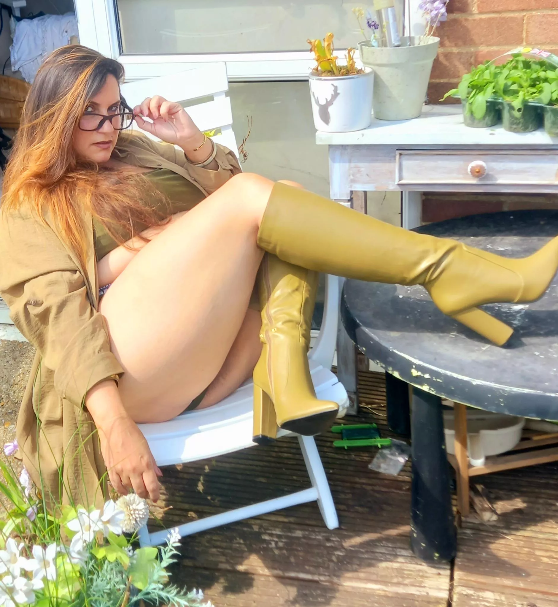 Want these olive boots wrapped around your neck