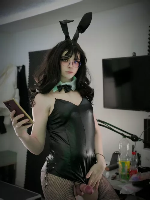 would u undress me? ;)