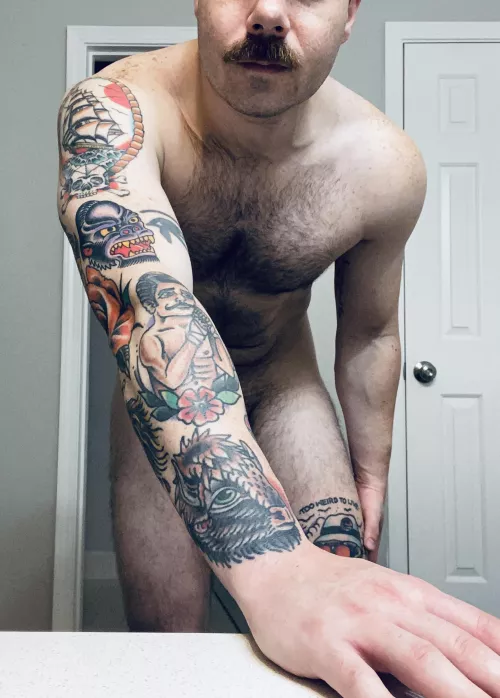 You can do one thing to make me move my arm and get this thick cock. What’s your finishing move?