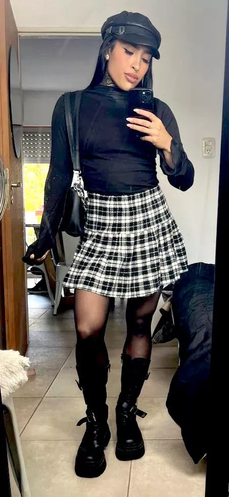 Boots for a woman who likes to give tasks