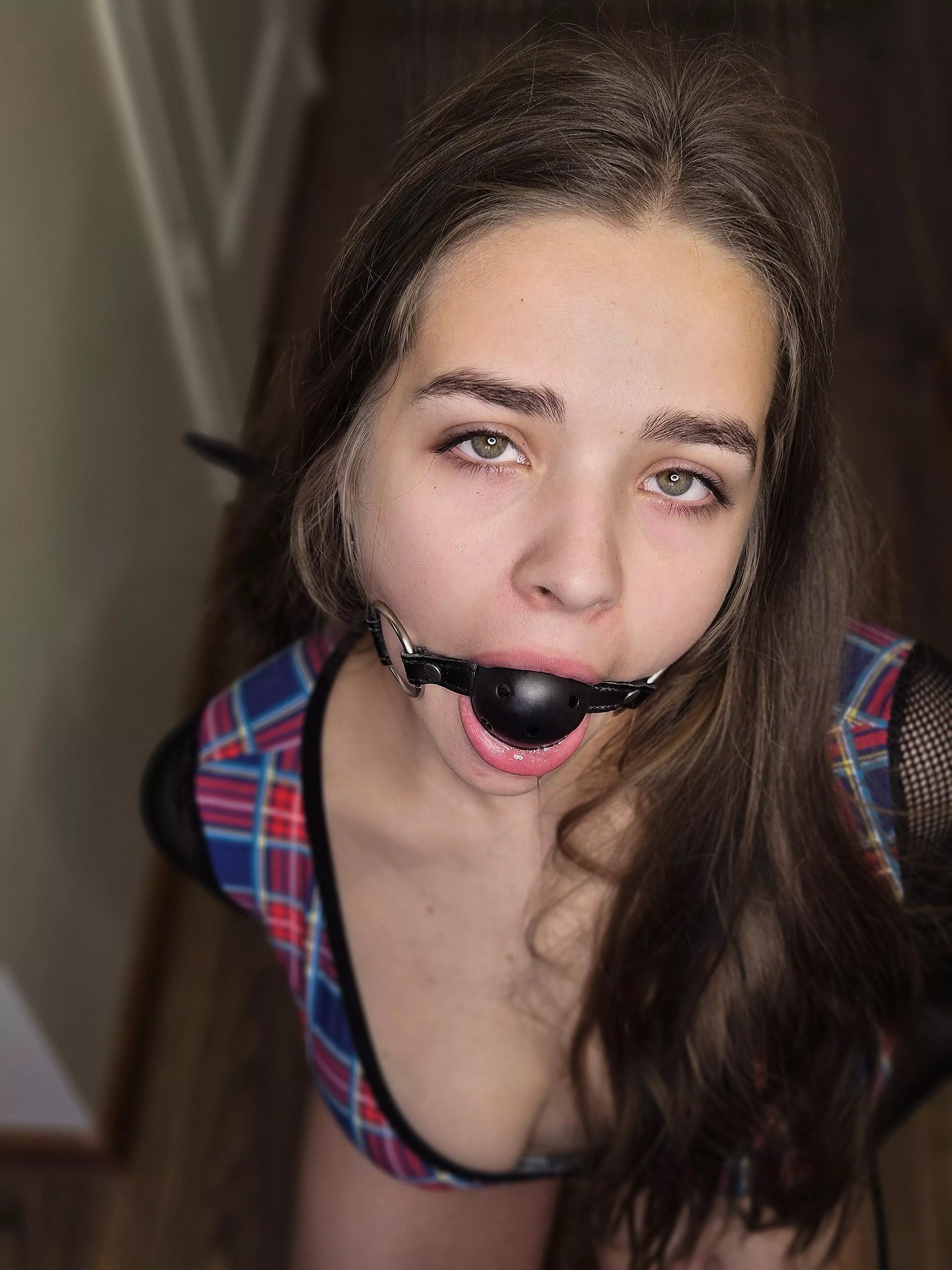 Does it turn you on when my gag makes me drool?