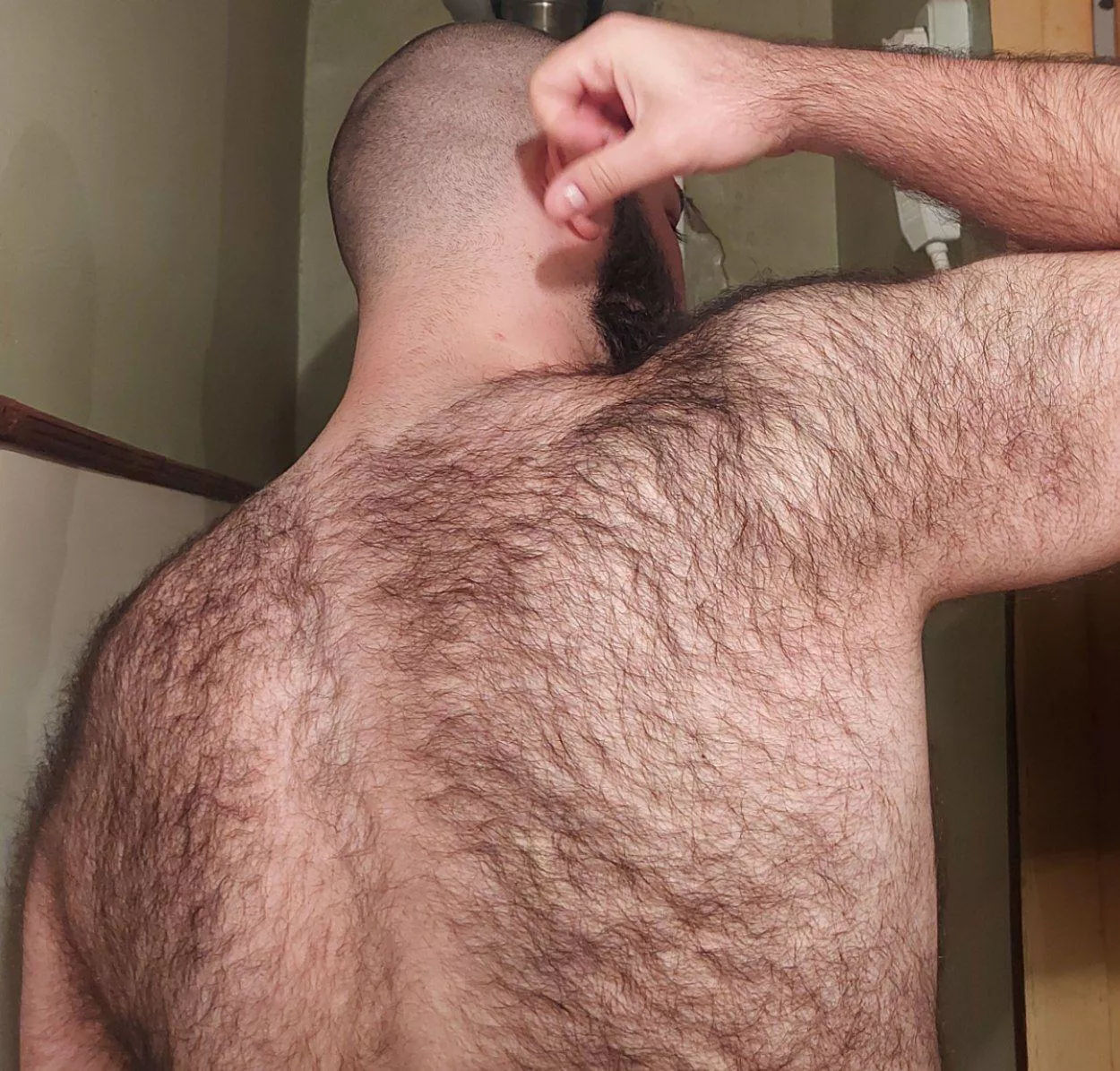 I feel like a 🦍🥴 