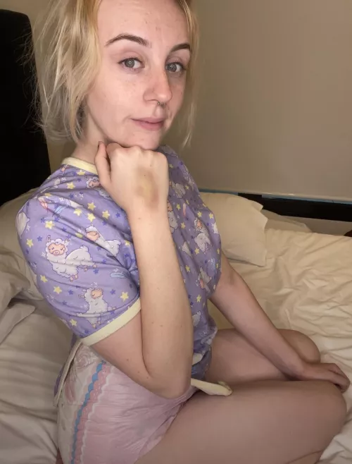 I hurt my hand daddy 😭😭