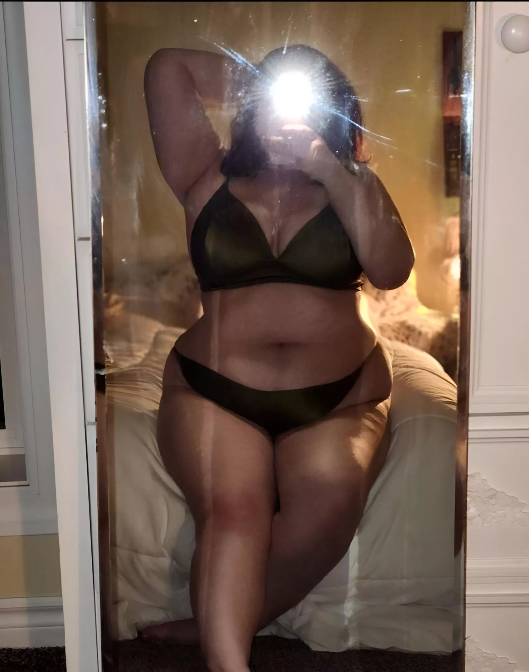 Late night flash is ideal lighting for the vibes