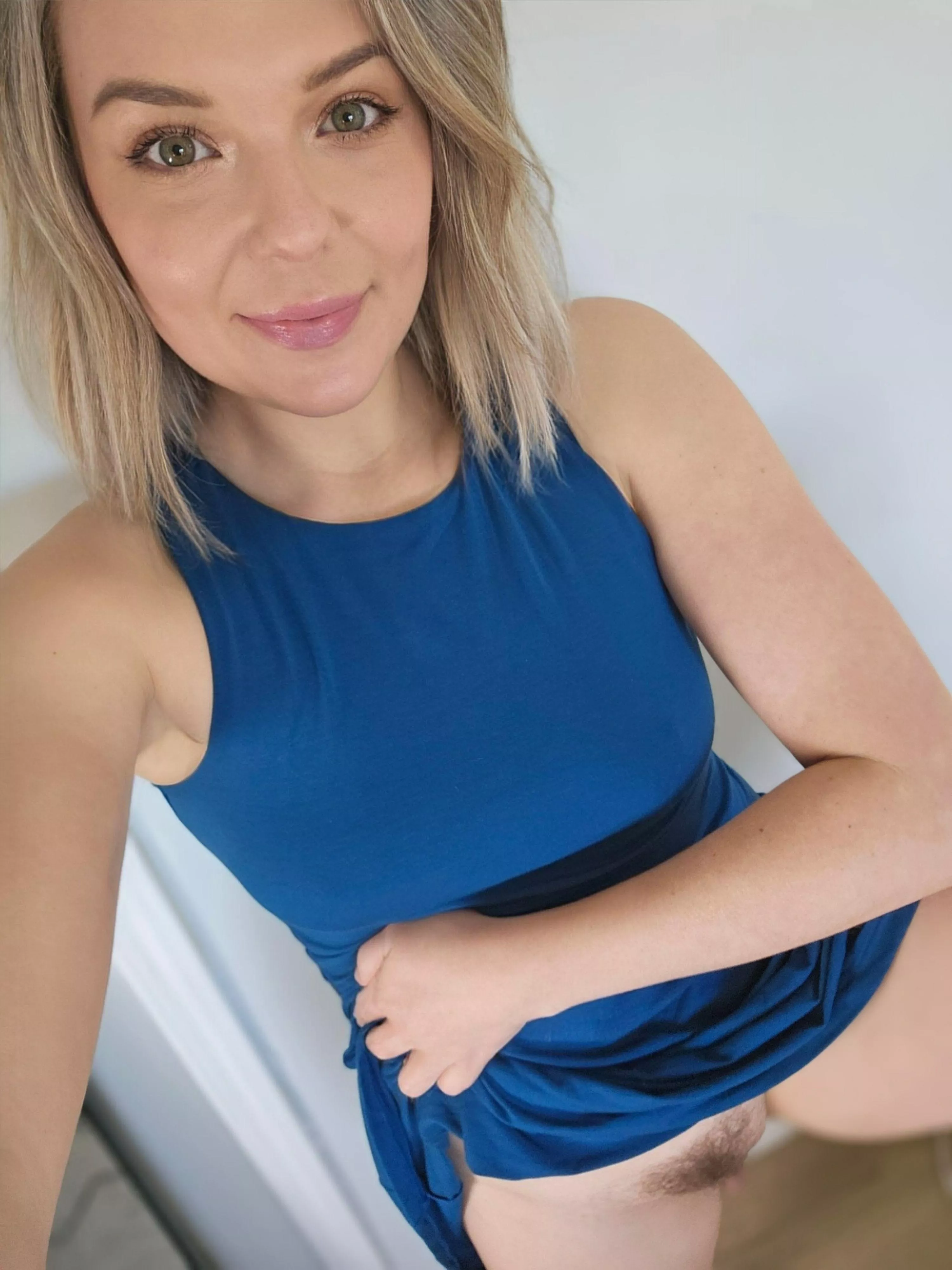Loving blue dress, but definitely in love of bush in blue