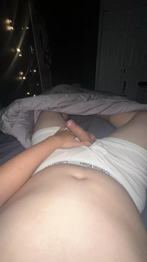 need a pervy chub in my dms ;)