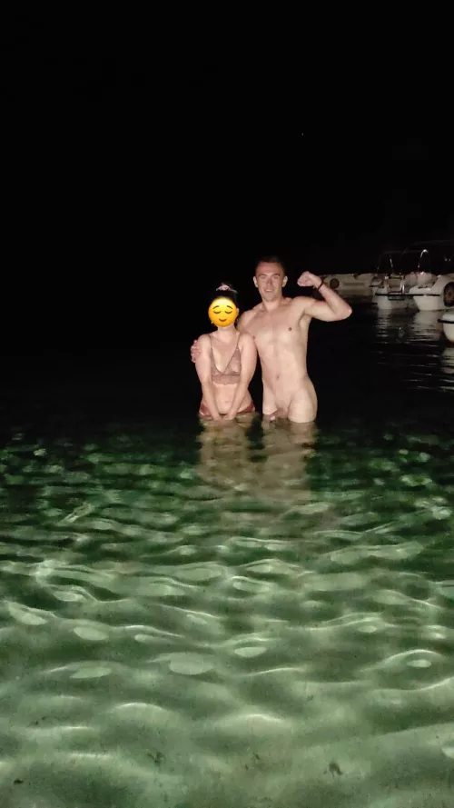 Random Cfnm during night skinny dipping 