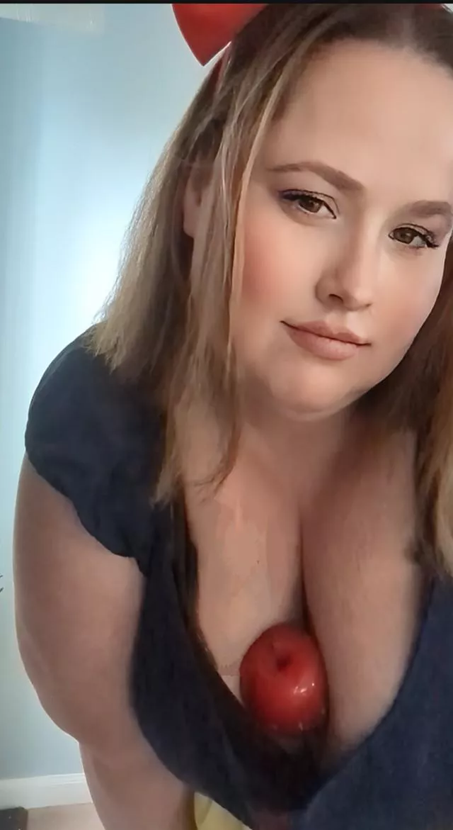 Where is Snow White's 7 men?