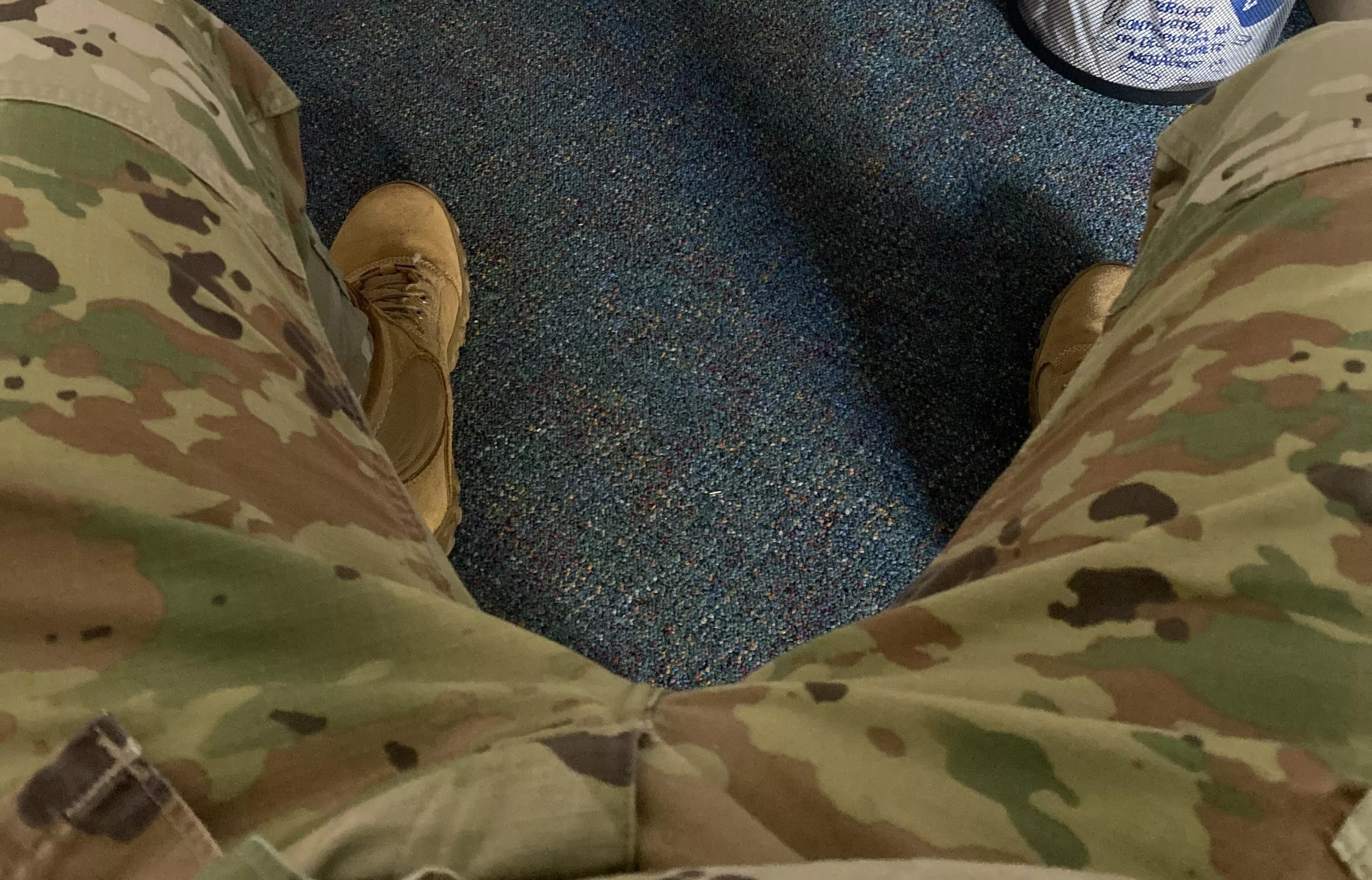 [32] who’s cuming to my desk?