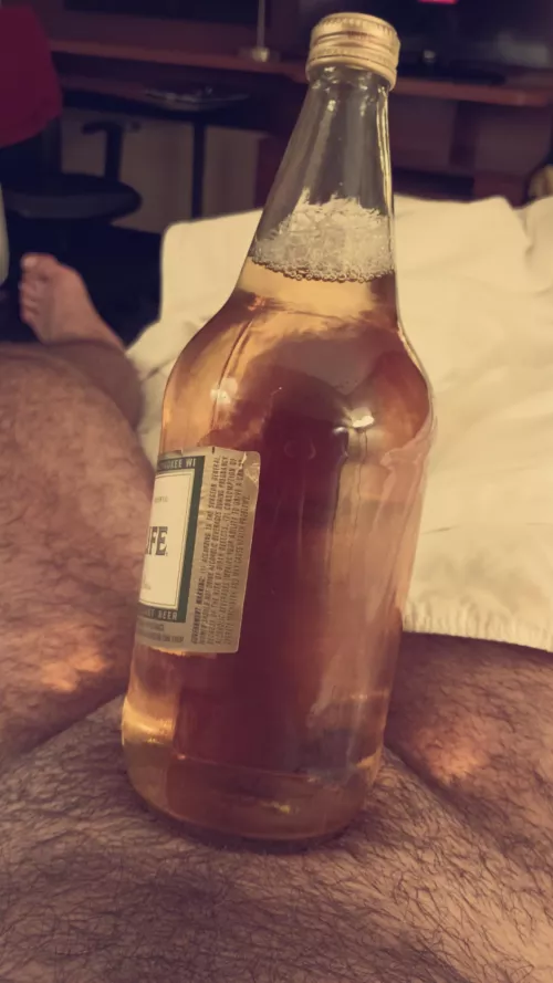 Anyone want to grab a drink👅