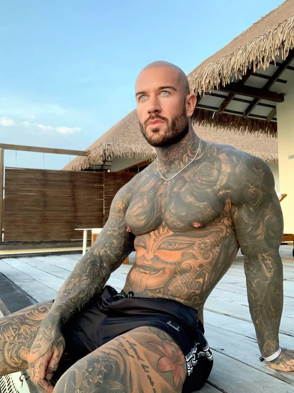 Had a bad day today, taking compliments please 😩