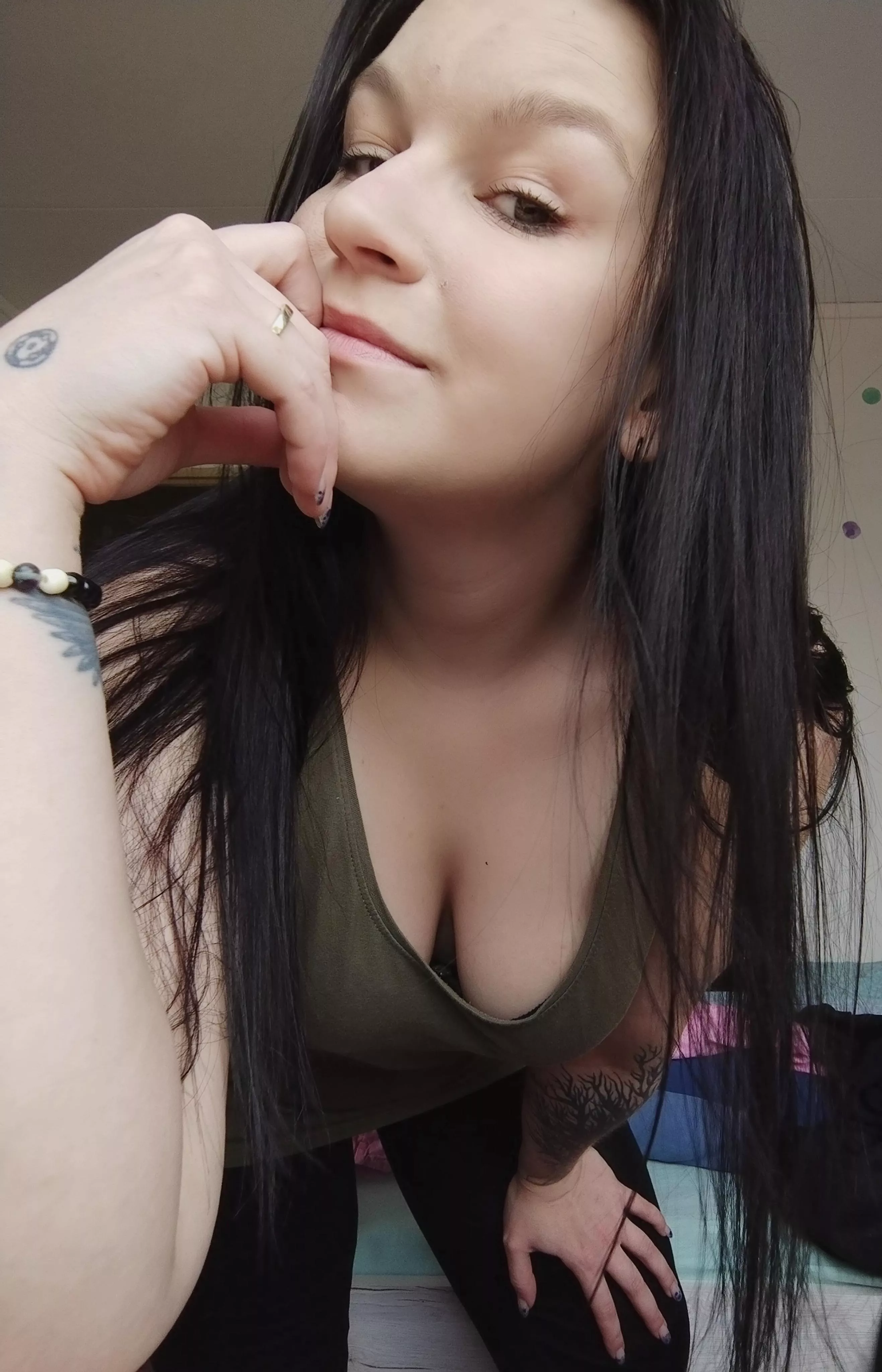 Have a passionate day ~ new here [F]