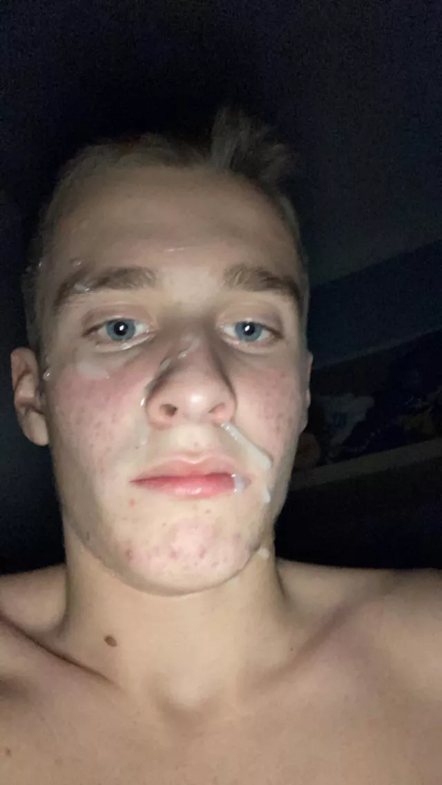 I love cum! Would someone add more?  Send me a message <3