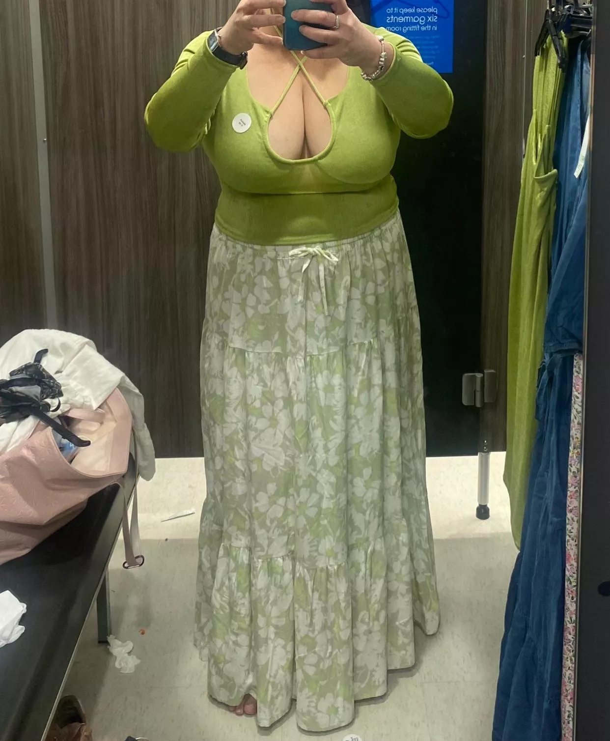 I love this top and skirt combo