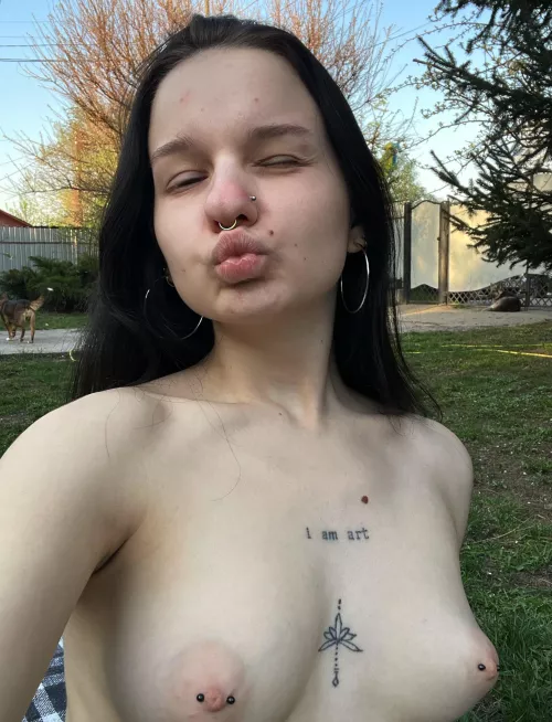 Impossible hide those tits and lips