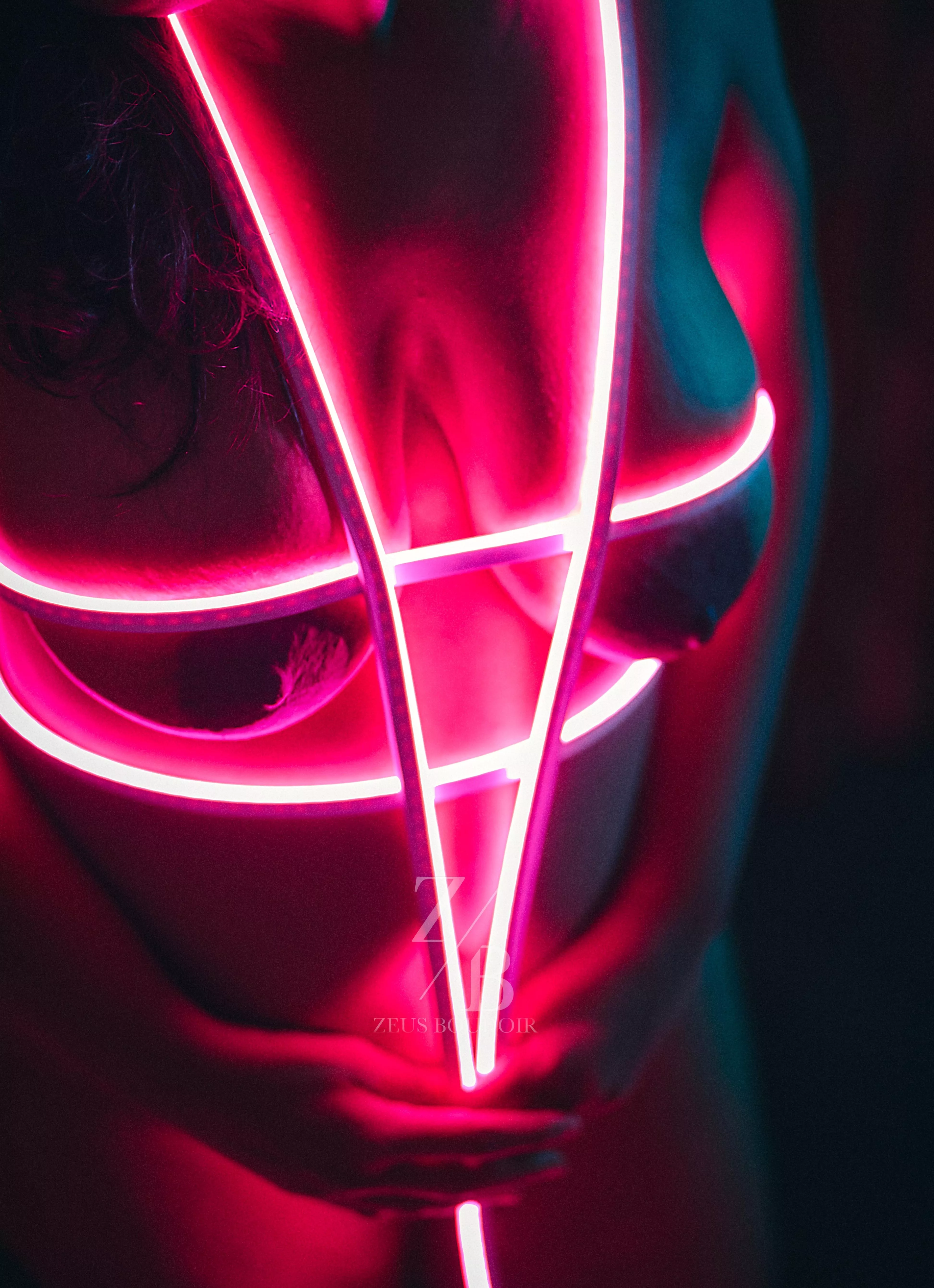 jewellery worn right