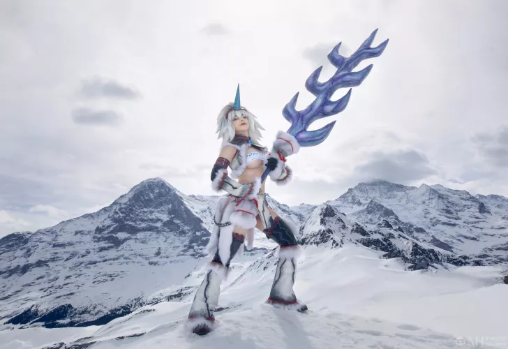 Kirin (Monster Hunter) by Mikomi Hokina