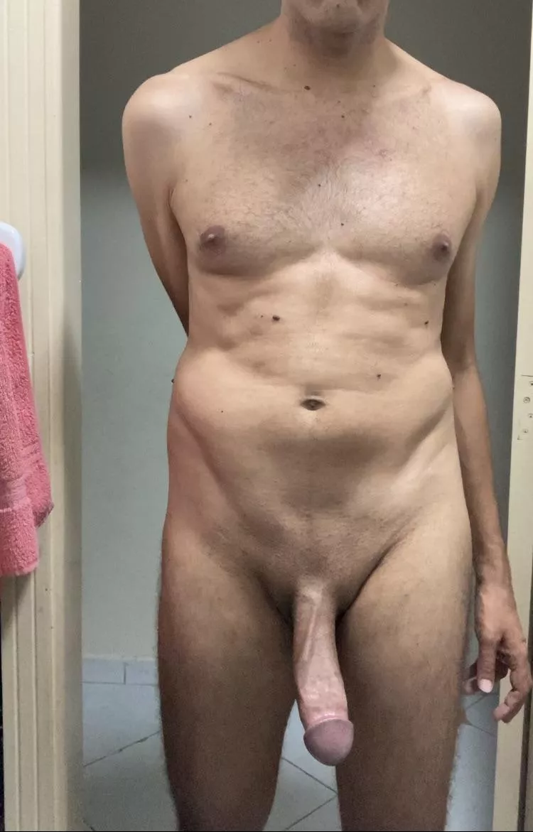 Mirrors and nudity… what can be better?