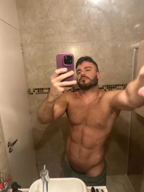 Sniff here before I take my shower