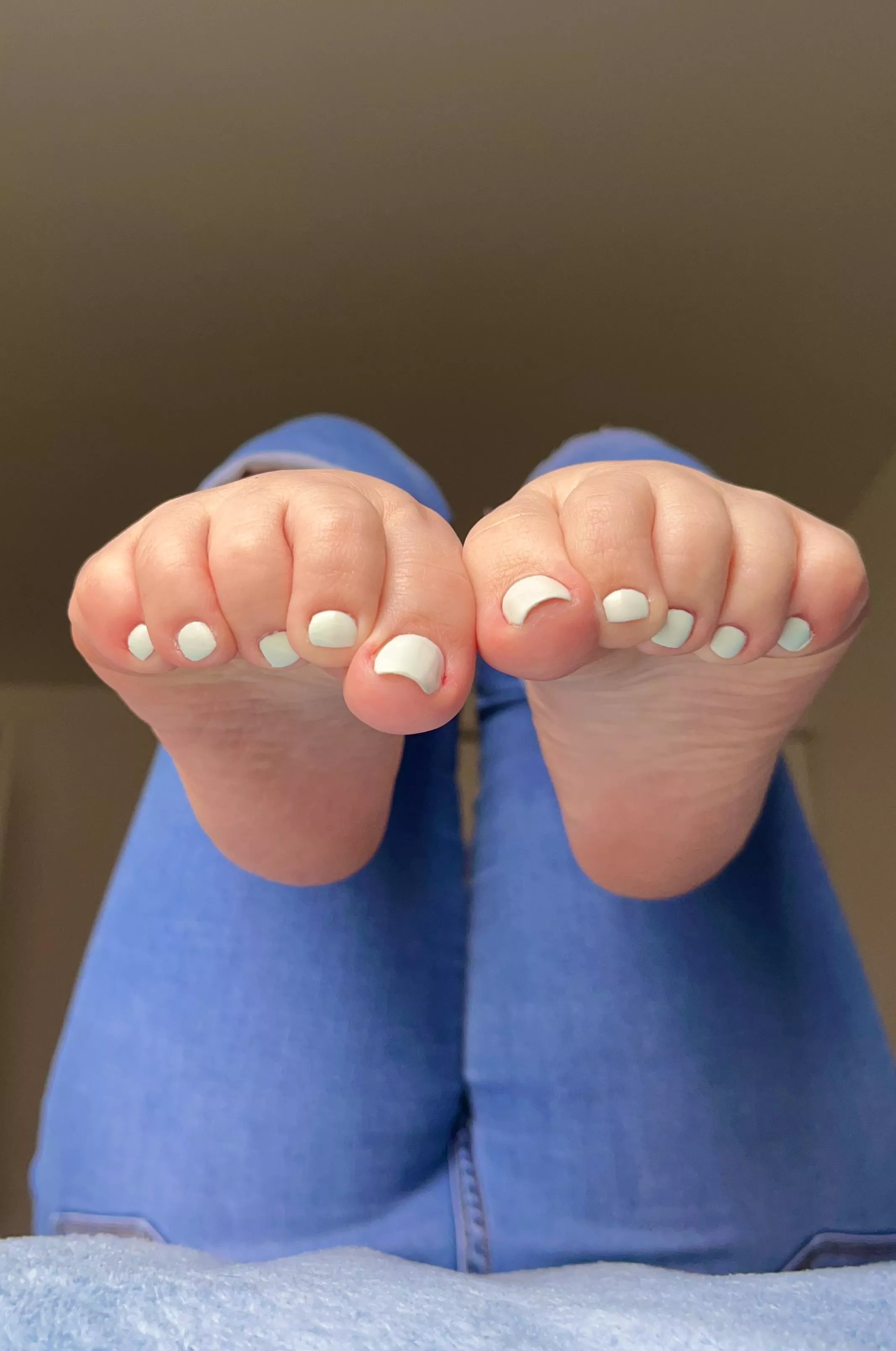 What would you do if I put my feet in your face ? 