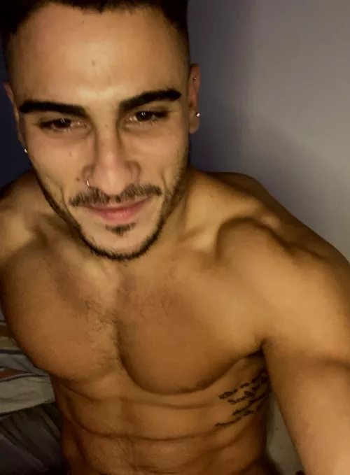 Who’s ready to submit to this dominant Daddy?