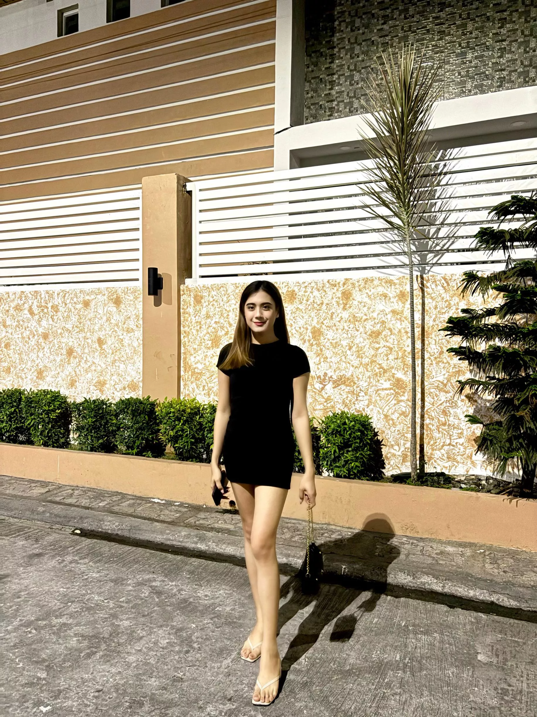 Would you date me? 🖤