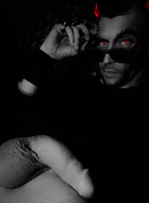 BDE Stream for Wed Night! (https://chaturbate.com/d_fantazdick)