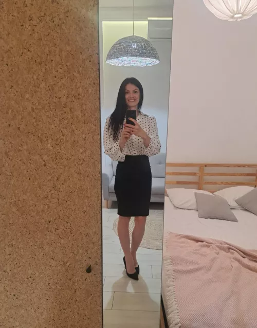 Classy. 🖤🩶 (f36)