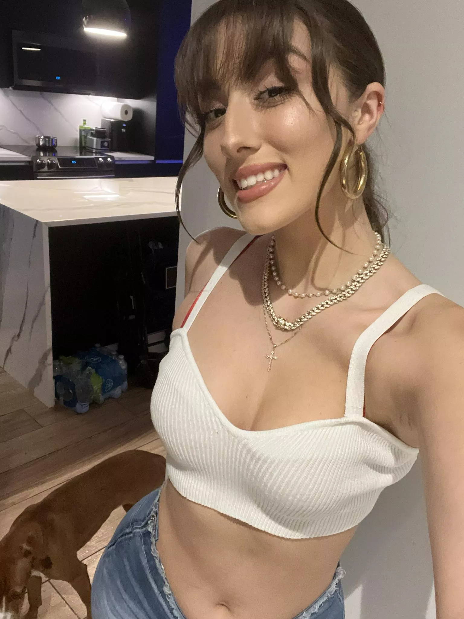 Do cute tops have a special appeal on white girls