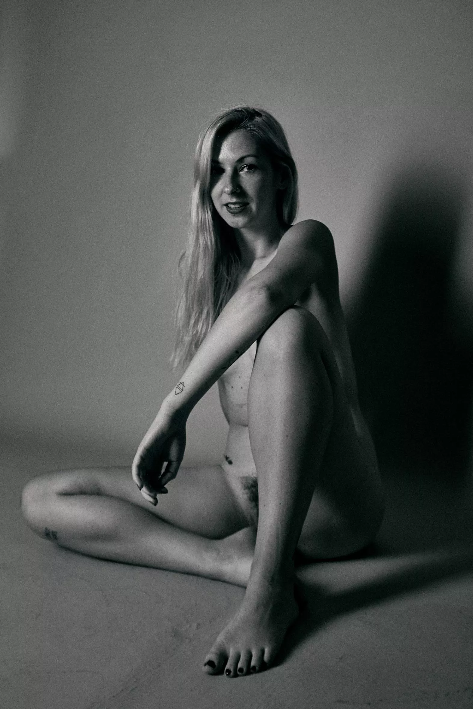 Feel like I look like from some vintage nude magazine here