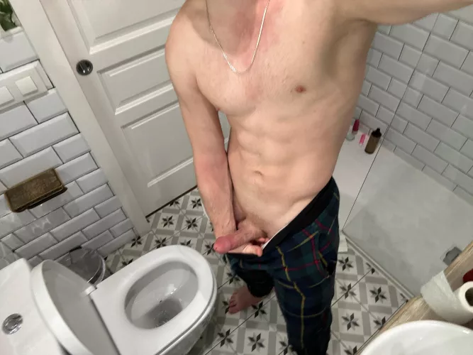 femboys fatasses twinks bottoms hmu w pics pls ;)