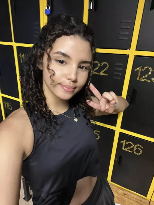 Going to the gym because my classmates tell me I'm fat, what do guys here think?