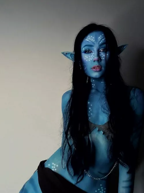 I'm Julia [F], a cosplay enthusiast, and here is my avatar :3