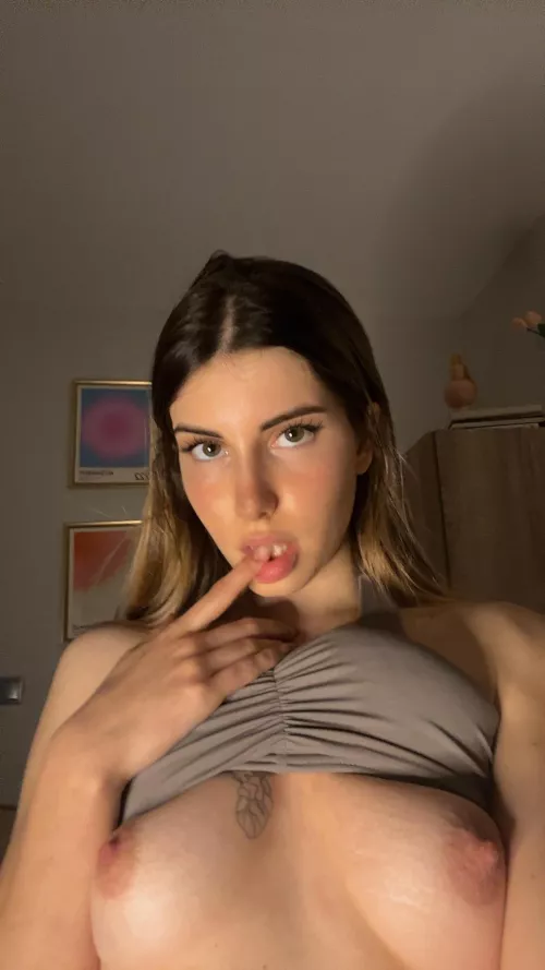 Natural in all the spots. Wanna taste it?