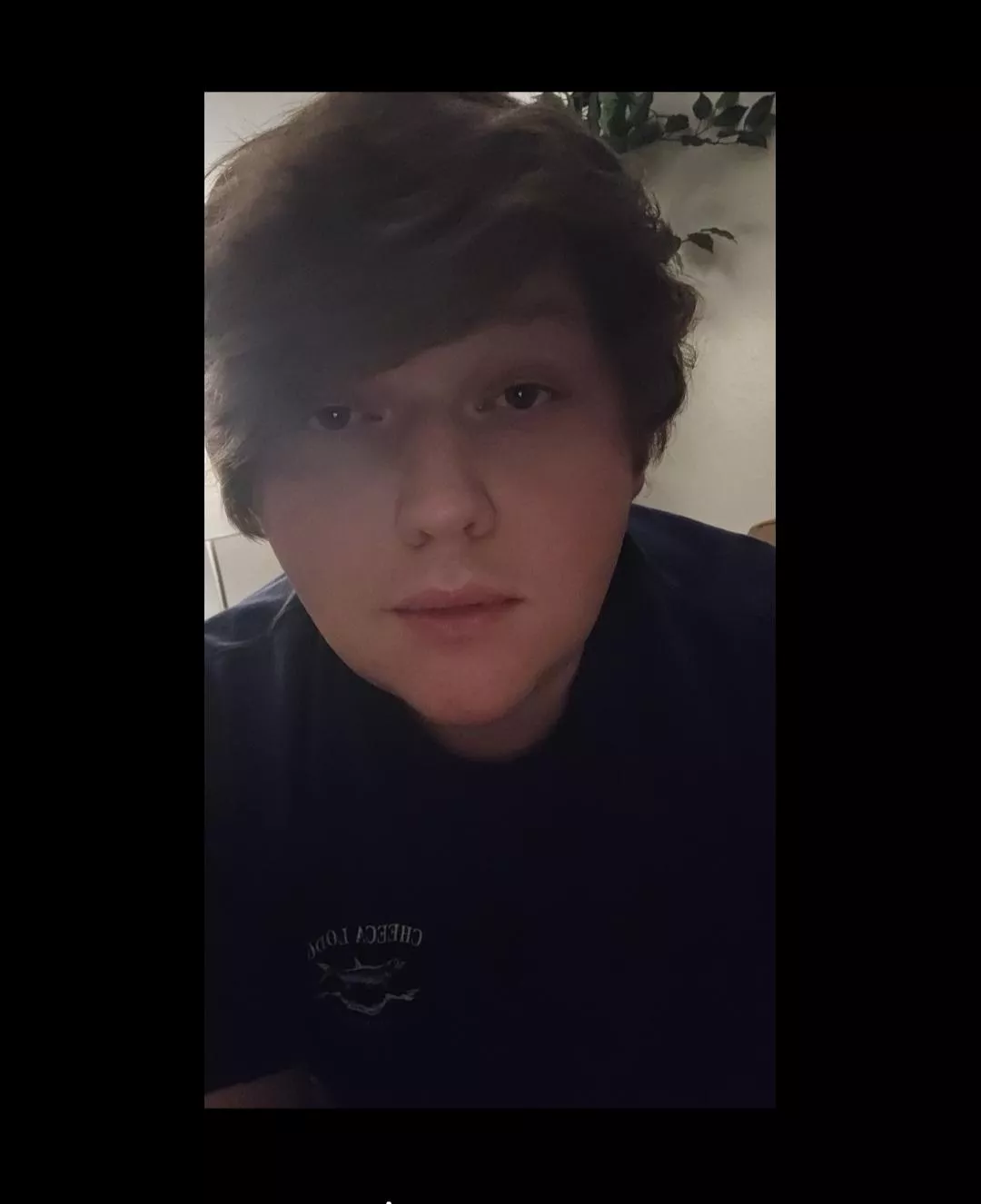 So much hairspray my hair might as well be tin. Who wants to be my gaming husband? 🤣 Playing online is lonely. 