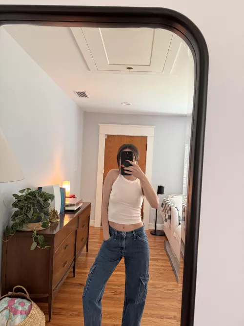 who doesn’t love a good crop top 