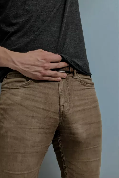 Would you help me with my belt?