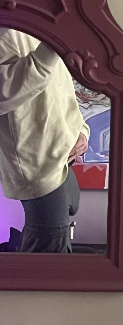 (32) come get me hard 