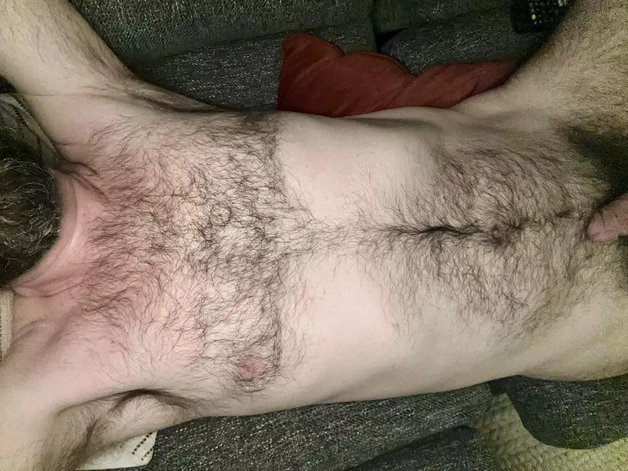 44 uk fit btm here, into masc, straight acting, sweaty dirty men