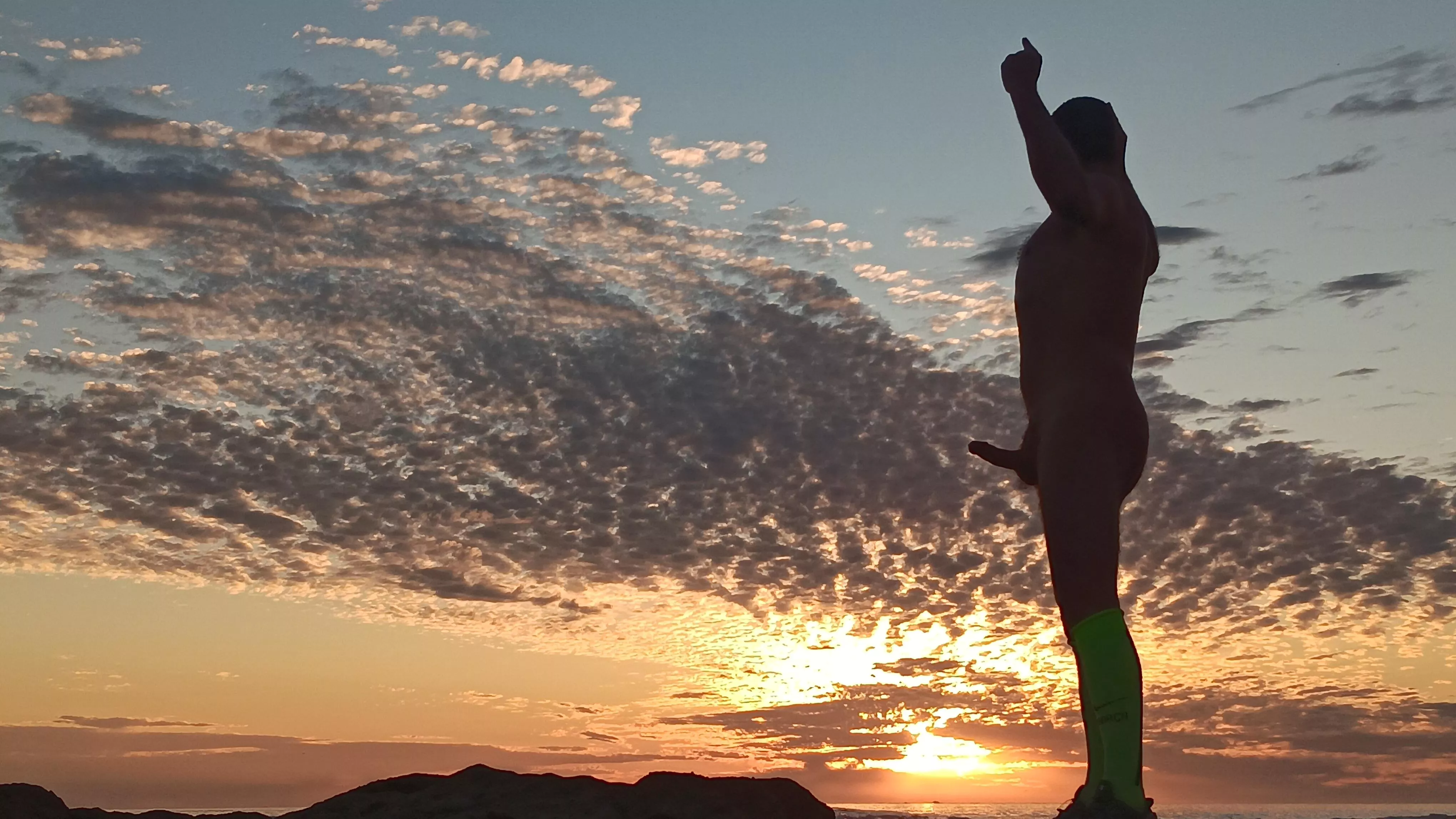 Boner & sunset beach