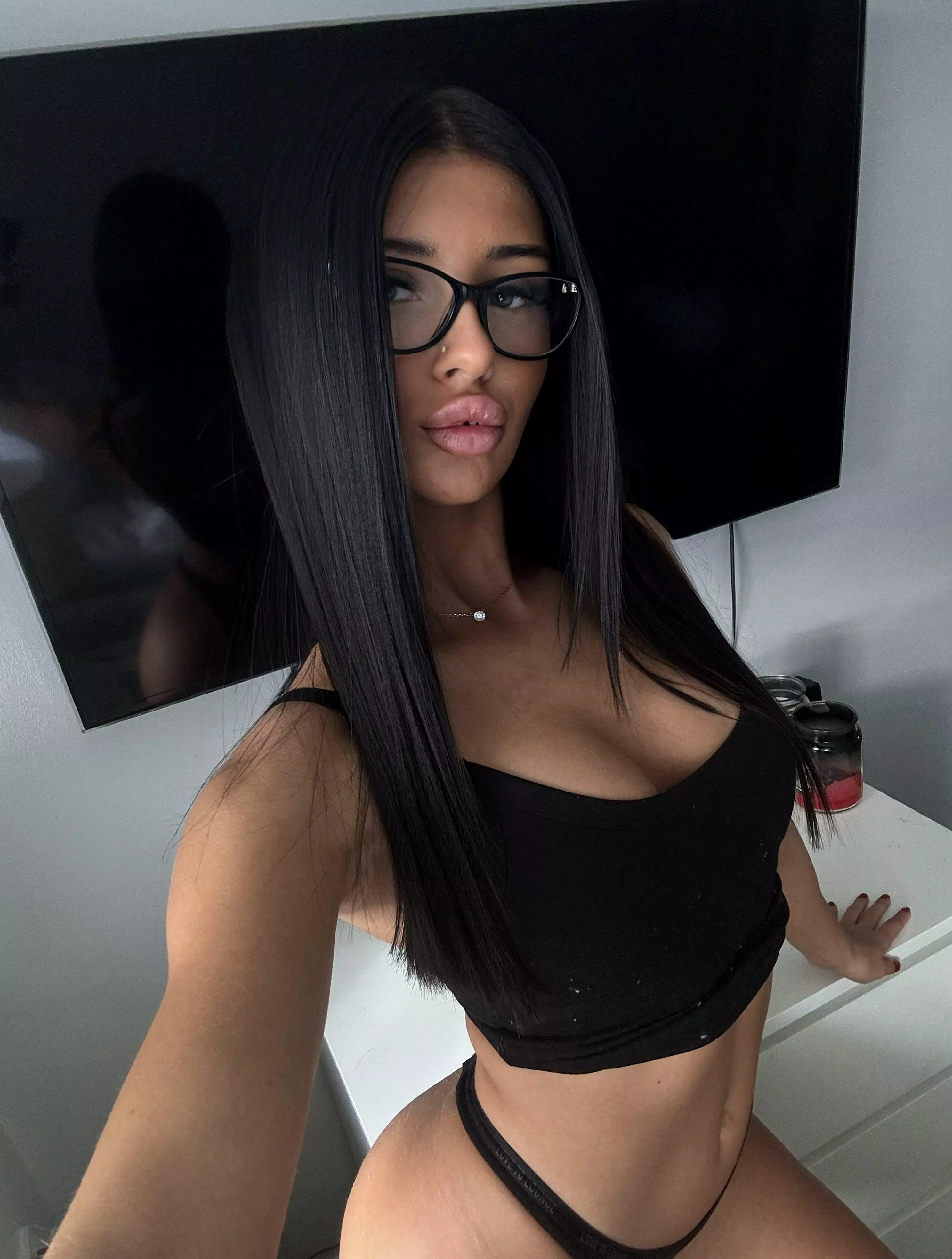 Do men love thick latinas