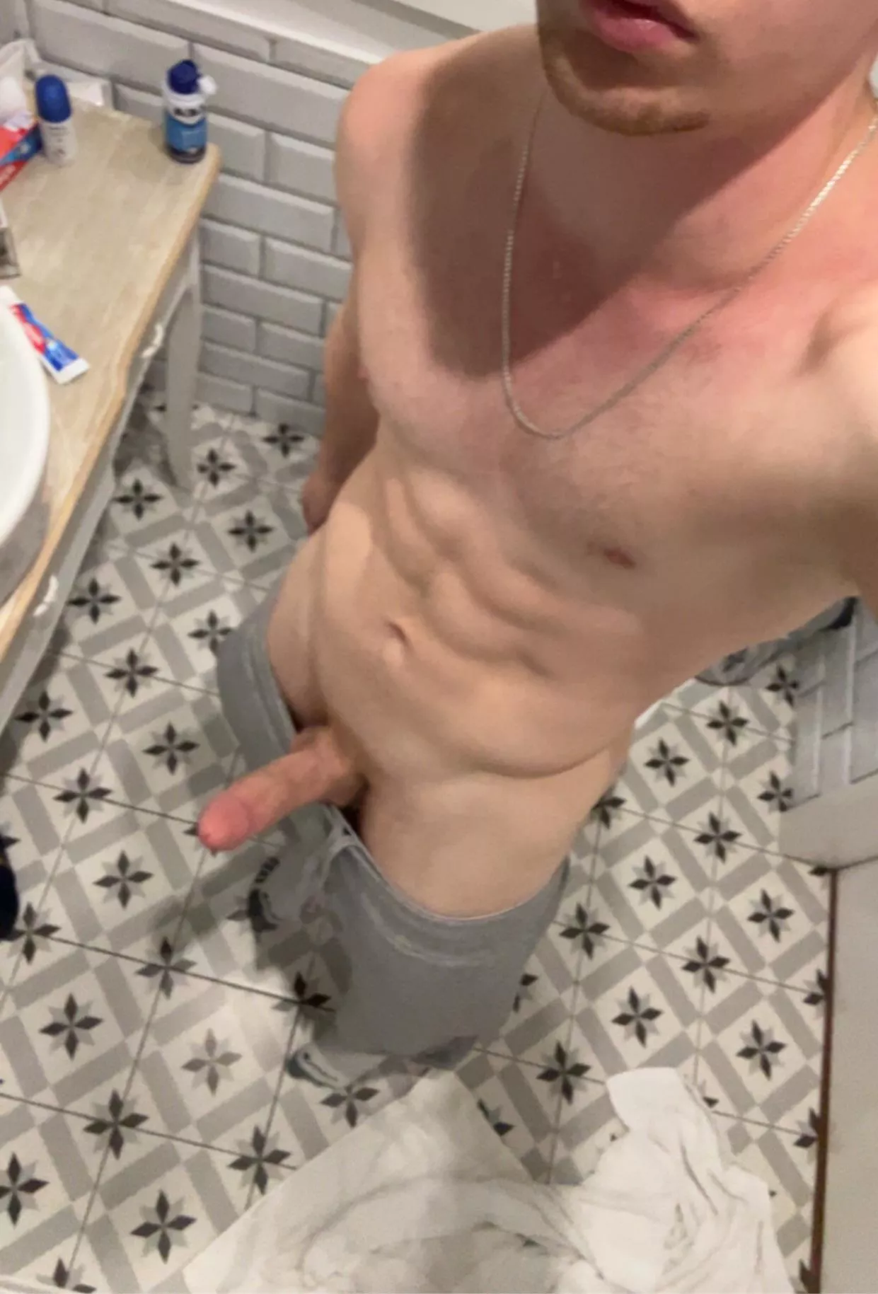 femboys fatasses twinks bottoms hmu w pics pls ;)